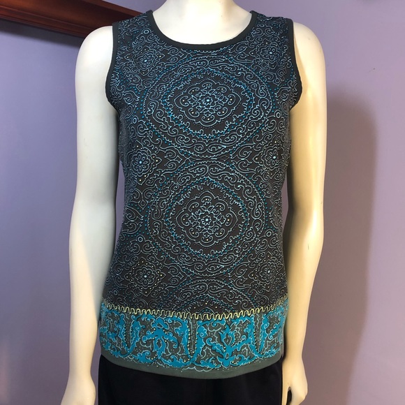 Athleta Sleeveless Top - Picture 2 of 9